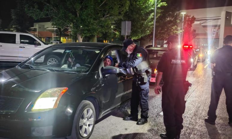 Consignan 2 personas por conducir en estado de ebriedad