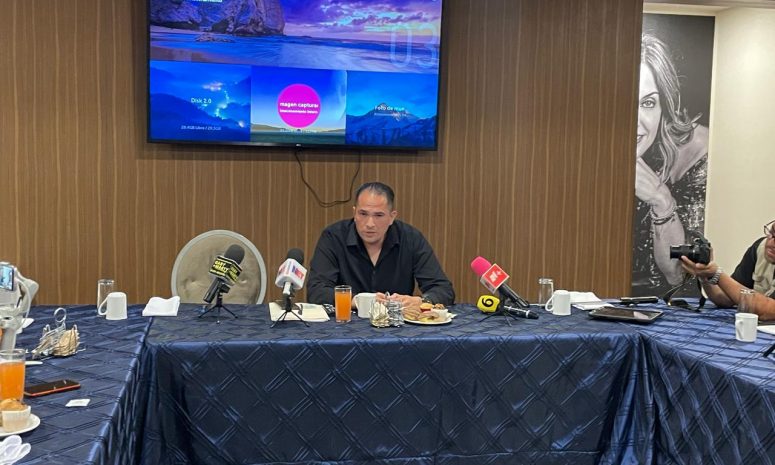 Acusa agente de Vialidad a César Komaba de abuso de autoridad