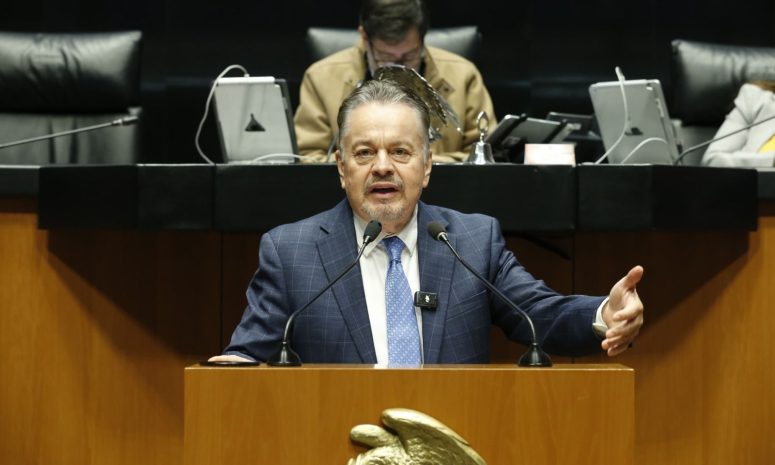 Aumentará control de ciudadanos con CURP biométrica: Vázquez