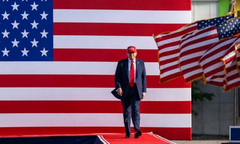 Presenta Trump demanda millonaria contra The Wall Street Journal