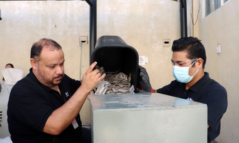 Destruyó INE casi 20 mil credenciales para proteger datos personales
