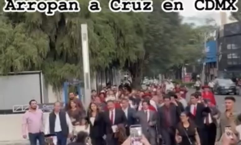 Arropan a Cruz Pérez Cueyar