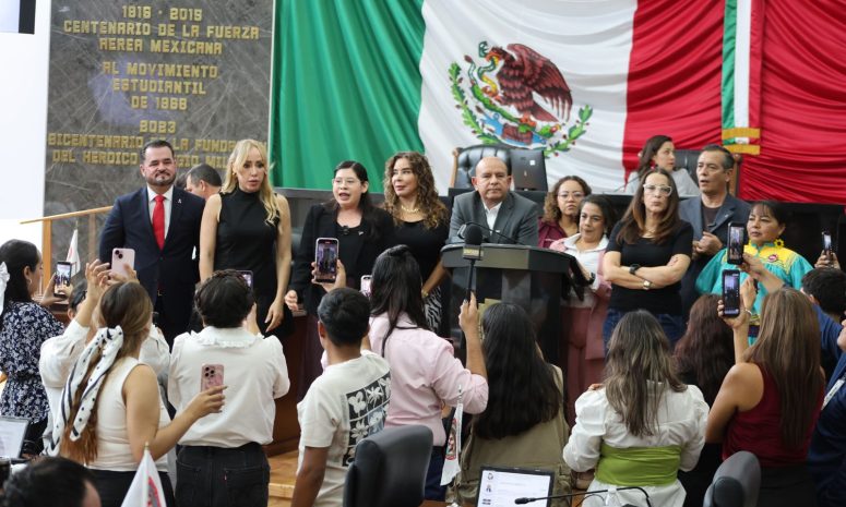 Revienta Morena sesión del Congreso de Chihuahua
