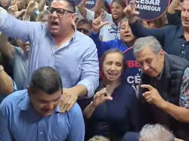 Exigen panistas libertad de César Jáuregui; se manifiestan en instalaciones del PAN Chihuahua